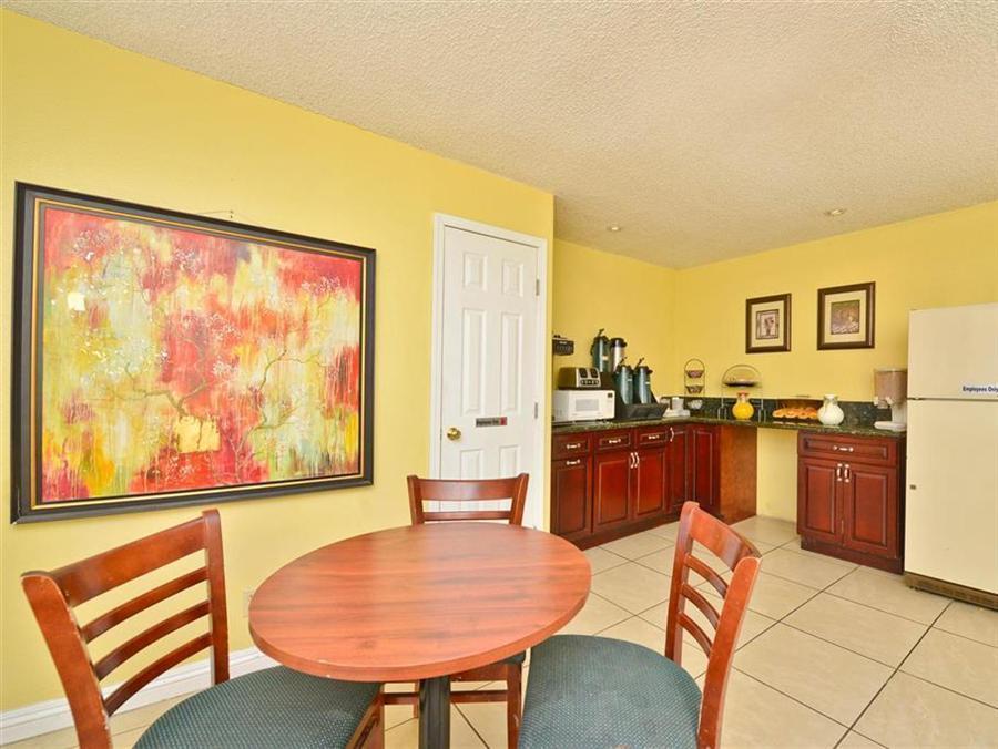 Quality Inn Kettleman City Near Hwy 41 Buitenkant foto